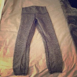 Lululemon cropped pants